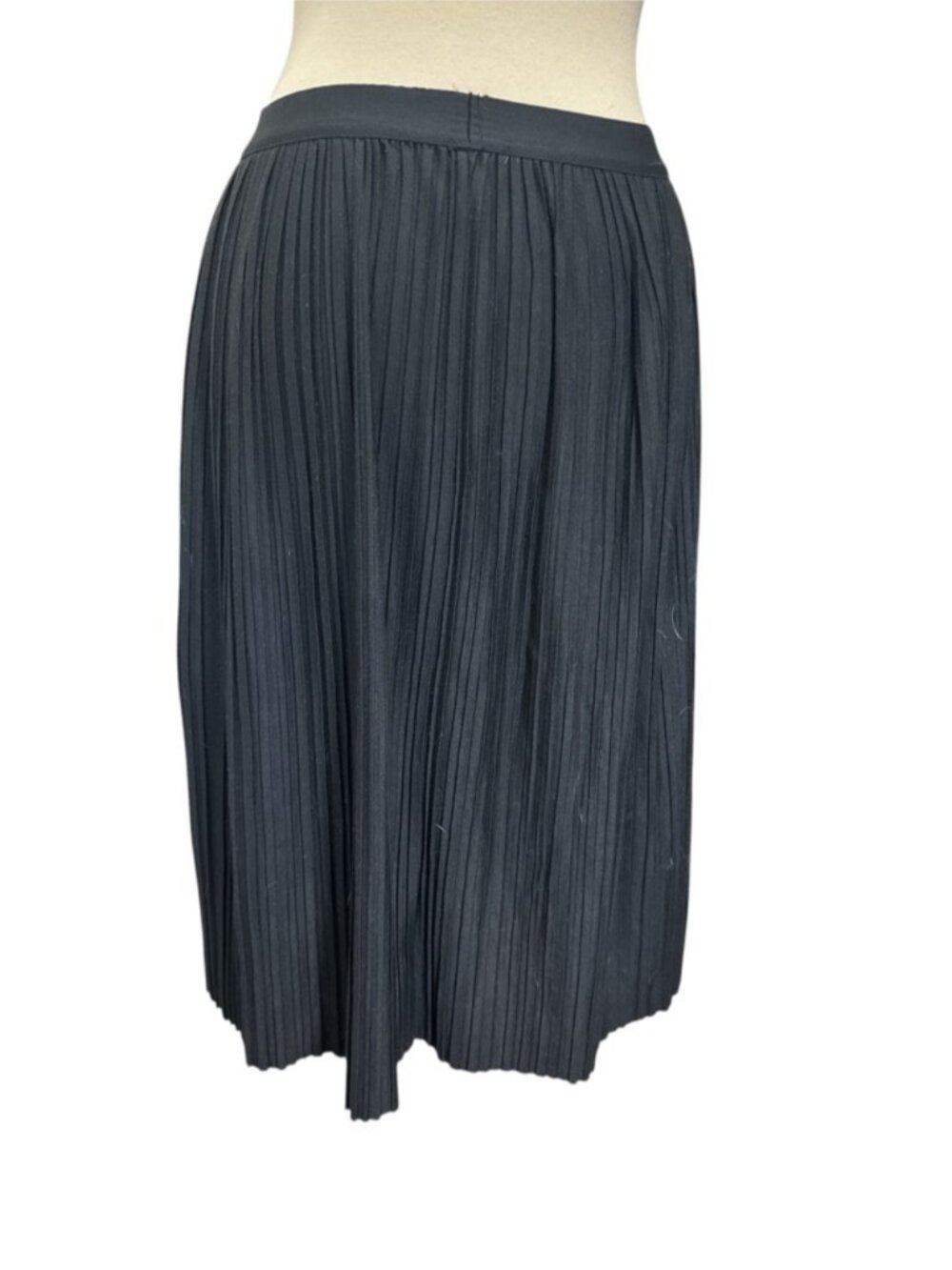 Skirt - Picture 2 of 2